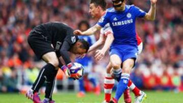 Ospina con el arco en cero ante el líder Chelsea.