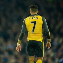 Dura advertencia pública de Wenger a Alexis Sánchez