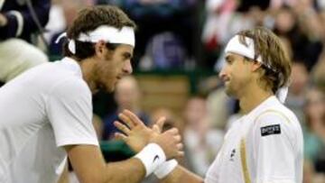 <b>SALUDO. </b>Del Potro saluda a Ferrer después del partido donde el argentino aceptó con deportividad la superioridad del español.