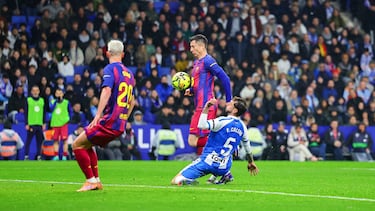Robert Lewandowski sentencia el derbi en el 89′ con un remate dentro del área tras asistencia de Fermín López. El polaco, siempre letal en los metros finales, puso el 0-2 definitivo, empujando el balón con el pecho,  para asegurar la victoria del Barcelona.