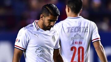 El defensor del Rebaño, quien atraviesa por polémica debido a un altercado con un aficionado, estuvo cerca de ser el causante de un gol en contra para su equipo.