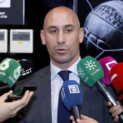 "He pedido negociar a LaLiga y, si no salen las cosas, ir al CSD"