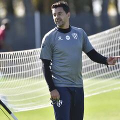 Okazaki y Mir se perfilan como titulares en Vallecas