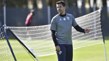 Okazaki y Mir se perfilan como titulares en Vallecas