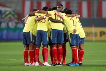 La Selección Colombia derrotó 0-3 a Perú en el estadio Nacional de Lima, por la séptima jornada de las Eliminatorias Sudamericanas.