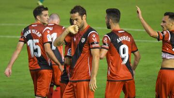 Mario Suárez celebra el segundo gol.