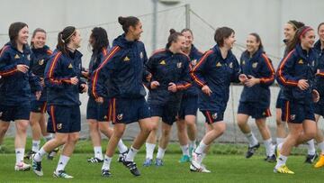 Entrenamiento de la sub-19 en Las Rozas. 