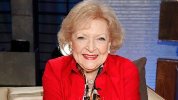 La industria del cine y la TV pierden a una gran estrella. Betty White fallece a los 99 años. La actriz murió semanas antes de celebrar su cumpleaños 100.