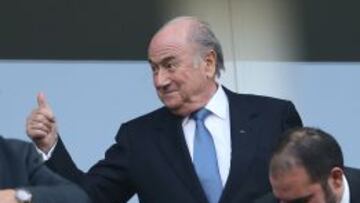 Blatter: "El fútbol debería unir a la gente, no dividirlos"