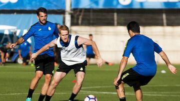 Álex Fernández se incorpora a los entrenamientos del Espanyol