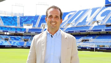 Kike Pérez, a pie de campo.