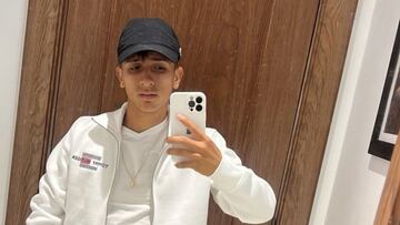 “Acá vivo solo, me tengo que cocinar yo y no tenía ropa para abrigarme más... Es otra vida”