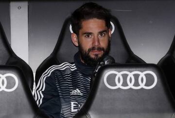 Isco, en el banquillo.