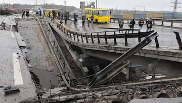08 April 2022, Ukraine, Irpin: A general view of the destroyed bridge over the Irpin River on the Warsaw Highway after the withdrawal of Russian troops. Photo: -/Ukrinform/dpa
08/04/2022 ONLY FOR USE IN SPAIN