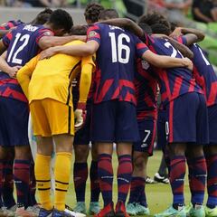 How much money does the winning team at the Concacaf Gold Cup earn?