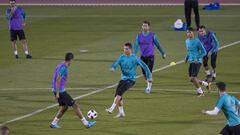 Cristiano Ronaldo, Varane, Sergio Ramos, Achraf, Lucas V&aacute;zquez... durante el entrenamiento del Madrid en Abu Dhabi.