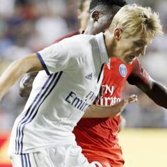 Bayer Leverkusen y Hamburgo quieren la cesión de Odegaard