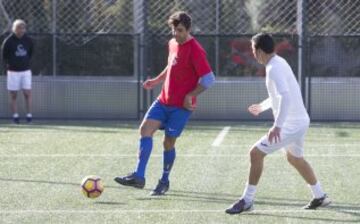 Sandro Silva, dueño del restaurante Ten Con Ten, Ultramarinos Quintin y Amazónico. Partido solidario a favor de Fundela (Fundación Española para el Fomento de la Esclerosis Lateral Amiotrófica) jugado en el Liceo Europeo entre amigos de Kiko y amigos de Matallanas 