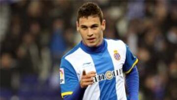 Álvaro Vázquez mete en cuartos al Espanyol en el 88'