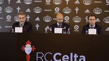 Miguel Cardoso, en su presentación junto a Mouriño y Miñambres.