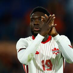 Davies, capitán de Canadá