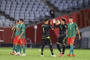 México goleó y gustó ante Francia en Tokio