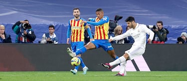 Marco Asensio, con un magnífico golpeo anotó el 1-0.