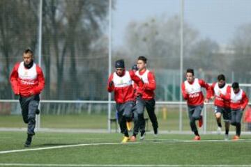 La Roja prepara dos equipos para Irán y Brasil