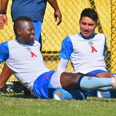 Duvier Riascos silencia mentiras de arreglo de partidos en El Salvador