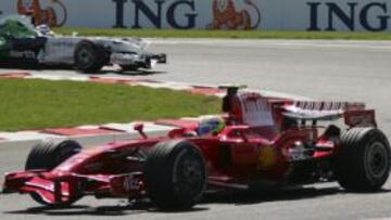 Los ferrari dominan en Francia