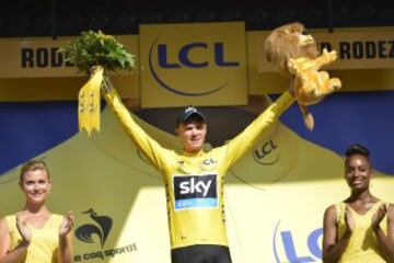 Chris Froome mantiene el maillot amarillo un día más.