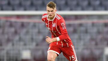 Bayern hand Bundesliga debut to 18-year-old Lars Lukas Mai