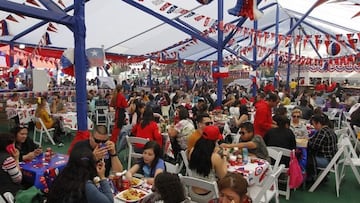 Fondas de Fiestas Patrias en Santiago hoy, 18 de septiembre: panoramas, precios y cartelera