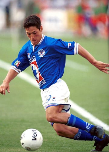 Llegó de Banfield a 'La Máquina' y mostró una tremenda calidad que lo llevó a la Serie A de Italia. Más tarde llegó a la selección italiana y fue parte del plantel que fue campeón del mudo en 2006.