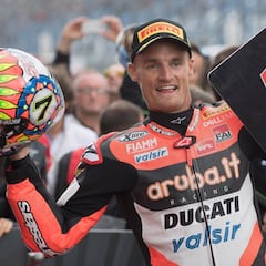 Doblete de Chaz Davies en Alemania