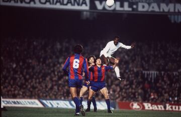 El inglés Lawrie Cunningham disputó su mejor partido como jugador del Real Madrid en el Camp Nou. La afición del Barcelona supo reconocer la sensacional actuación de este futbolista y le tributó una recordad ovación. El Madrid venció 0-2, con goles de García Hernández y Santillana, y terminó ganando esa Liga.