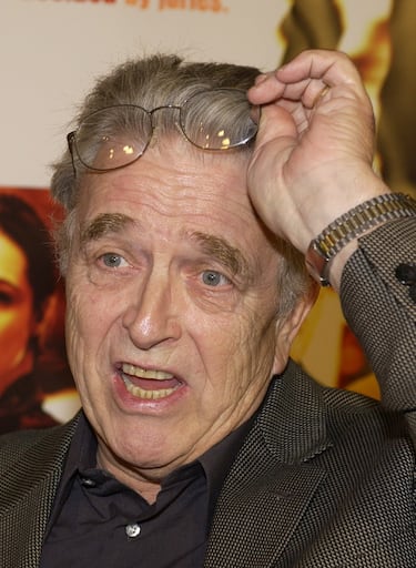 De nuevo un presidente de Estados Unidos tiene que afrontar la llegada de un meteorito a la Tierra y en esta ocasión necesita tomar una dura decisión para salvarla. No obstante, Anderson le cogió gusto a ser un presidente en apuros y tuvo que lidiar con la mayor fuga del penal de Alcatraz en La Roca.