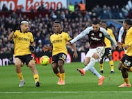 Aston Villa's English midfielder #27 Morgan Rogers shoots wide during the English Premier League football match between Aston Villa and Wolverhampton Wanderers at Villa Park in Birmingham, central England on November 30, 2025. (Photo by Darren Staples / AFP) / RESTRICTED TO EDITORIAL USE. No use with unauthorized audio, video, data, fixture lists, club/league logos or 'live' services. Online in-match use limited to 120 images. An additional 40 images may be used in extra time. No video emulation. Social media in-match use limited to 120 images. An additional 40 images may be used in extra time. No use in betting publications, games or single club/league/player publications. /