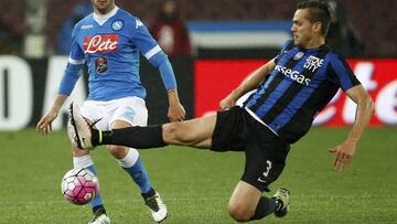 Rafael Tolói ante Elseid Hysaj.