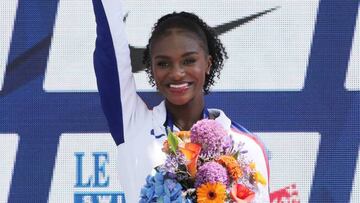 Dina Asher-Smith on the podium at the 2018 European Championships.