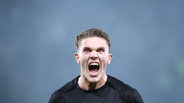 Gyökeres celebra un gol con el Sporting de Portugal.