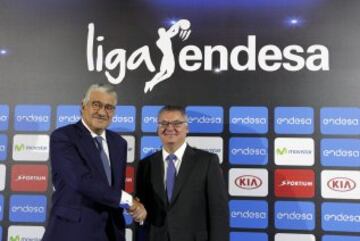 El consejero delegado de Endesa, José Bogas y el presidente de la ACB, Francisco Roca.
