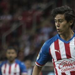 José Juan Macías será baja de Chivas durante 14 días por lesión