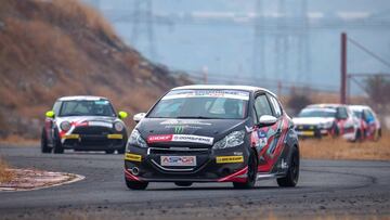 Naranjo gana la TP Race y Gaete se impone en Turismo 2000