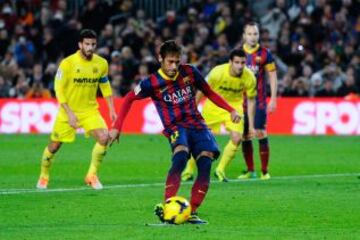Barcelona-Villarreal. 1-0. Neymar anota el primer tanto de penalti.