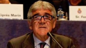 Sánchez Llibre sigue hasta 2015 por mayoría aplastante