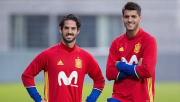 Isco y Morata, en el Rheinpark Stadion de Vaduz.