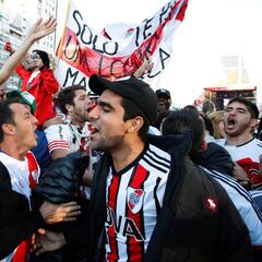 Gran ambiente y 5.000 hinchas en la Fan Zone de River Plate