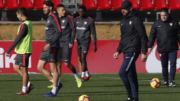Entrenamiento del Sevilla.