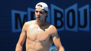 <b>AFINADO. </b>Rafa Nadal, fino y marcando músculo, en el entrenamiento.